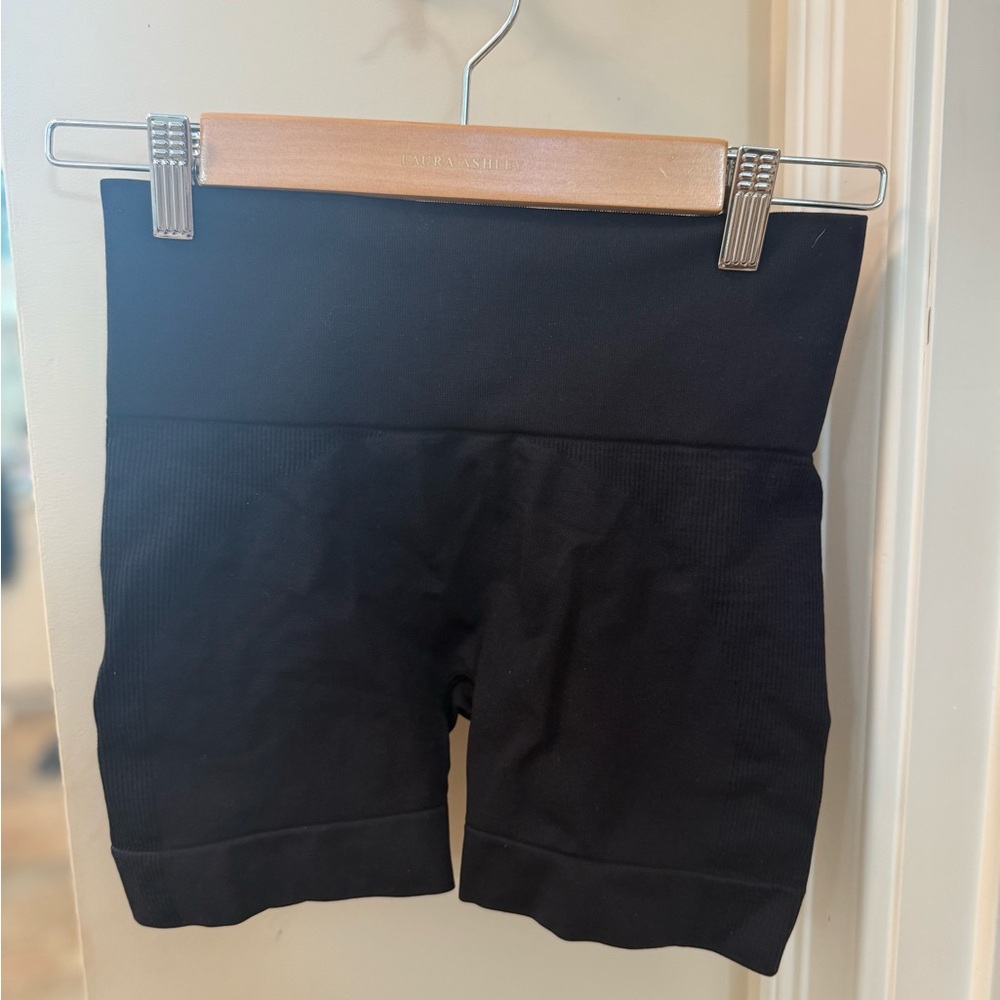 SET Active Black Bike Shorts in Size S